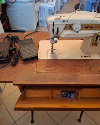 MACCHINA DA CUCIRE SINGER MOD.411