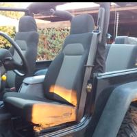 Sedili anteriori e posteriore Jeep