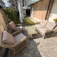 Salotto da esterno completo