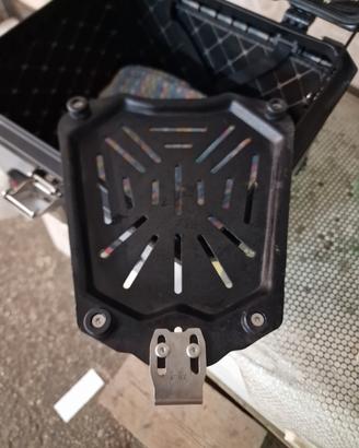 bauletto moto 55 litri più piastra universale 