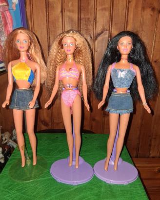 2 Barbie e 1 Kira Butterfly Art 1998 con Outfit