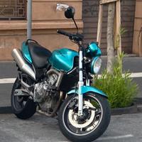 Honda hornet 600