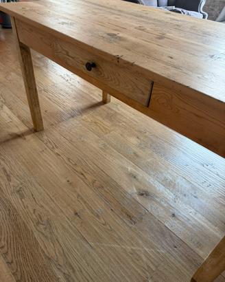 Tavolo in legno