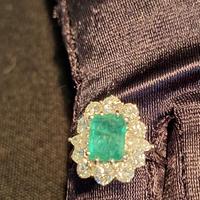 Anello smerlado e diamanti