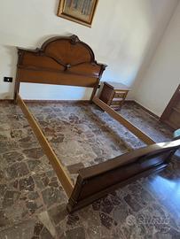 Testata letto e comodino coordinato