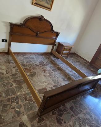 Testata letto e comodino coordinato