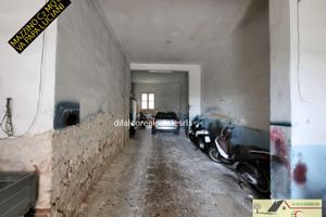 MAGAZZINO MQ 85 VIA PAPA LUCIANI  CARRABILE