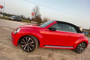 Beetle Cabrio Rosso Benzina