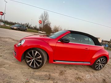 Beetle Cabrio Rosso Benzina