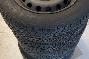 4 gomme usate con cerchi 165/65 r15 invernali