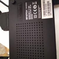 TV con antenna da tavolo più decoder