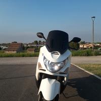 maxi-scooter Xciting 500 i.e. "R"