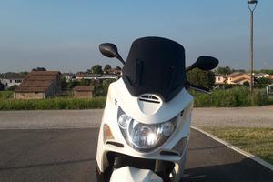 maxi-scooter Xciting 500 i.e. "R"