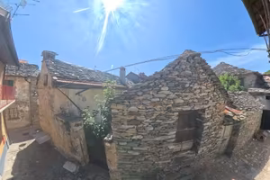 Casa unifamiliare con grande potenziale sul Lago M