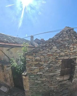 Casa unifamiliare con grande potenziale sul Lago M