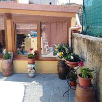 Monolocale con giardino e grande terrazza