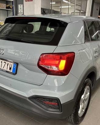 AUDI Q2 35 TDI S tronic Business