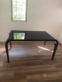 Tavolo di design  Silhouette nero
