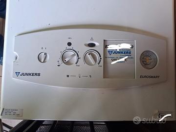 CALDAIA MURALE A GAS JUNKERS EUROSMART ZWA 28-1 AM