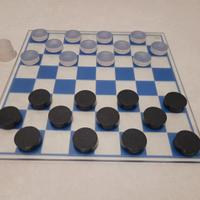 Dama con base in vetro