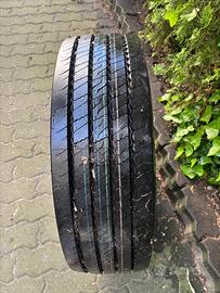PneumaticoContinental ContiHybrid LS3 245/70 R17.5
