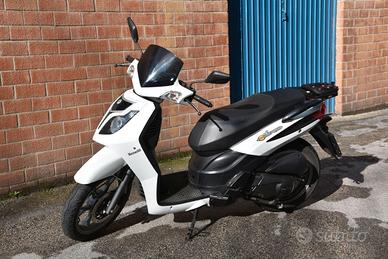 scooter Benelli pari al nuovo