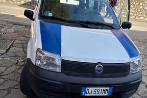 Macchina Fiat Panda