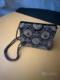 Borserra/pochette vintage ricamata a mano
