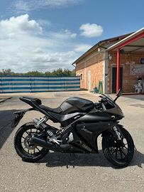 Yamaha yzf r125