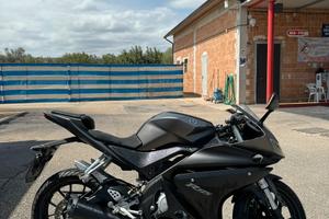 Yamaha yzf r125