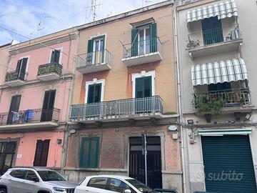 Stabile/Palazzo Bari [Cod. rif 3194855VRG]