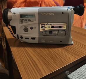 Videocamera analogica vintage Grundig LC 900 C