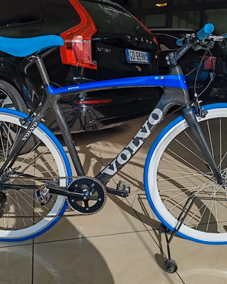 bicicletta in carbonio Bianchi/Volvo