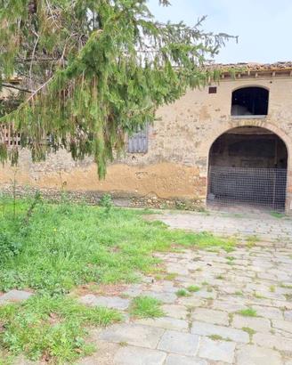 Rustico / Casale di 170 m² con 4 locali a Montespe