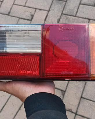 faro posteriore fiat 127 terza serie