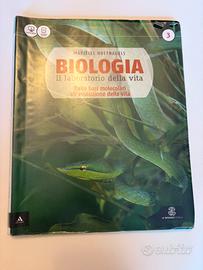 Libro di biologia