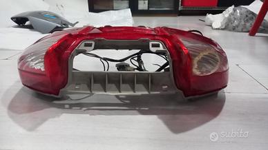 FANALE POSTERIORE SUZUKI BURGMAN 150