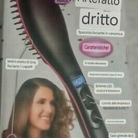 spazzola e piastra a vapore liscia i capelli