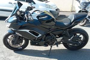 Kawasaki Ninja 650 solo 5000km