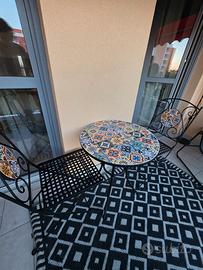 tavolino e sedie balcone 