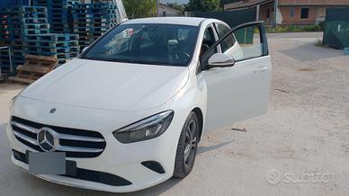 Mercedes classe B 180D 2021 Automatic IVA ESPOSTA