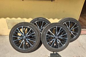 ruote toyota yaris cross 18