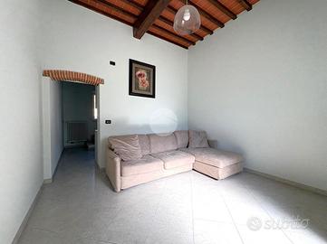 CASA DI CORTE A FIRENZE