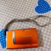 fuji finepix z10