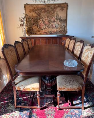 Sala da pranzo completa