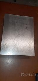 Piano di riscontro in acciaio 