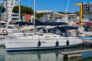Beneteau Oceanis Clipper 323