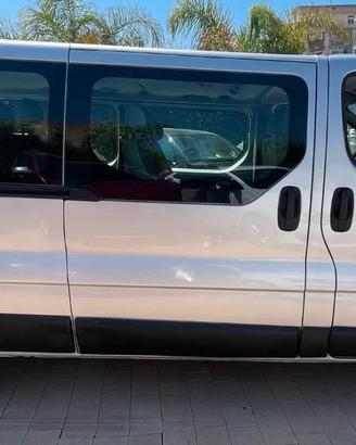 Opel Vivaro 9 Posti Finanziaria senza busta paga
