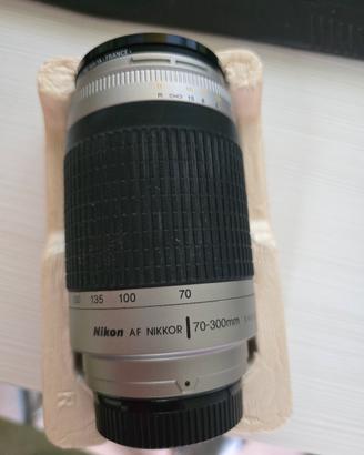 Nikon AF Zoom-Nikkor 70-300mm f/4-5.6G