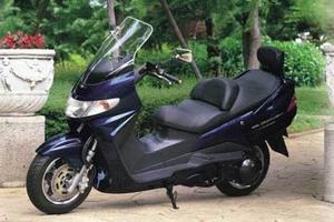 Suzuki Burgman AN 400